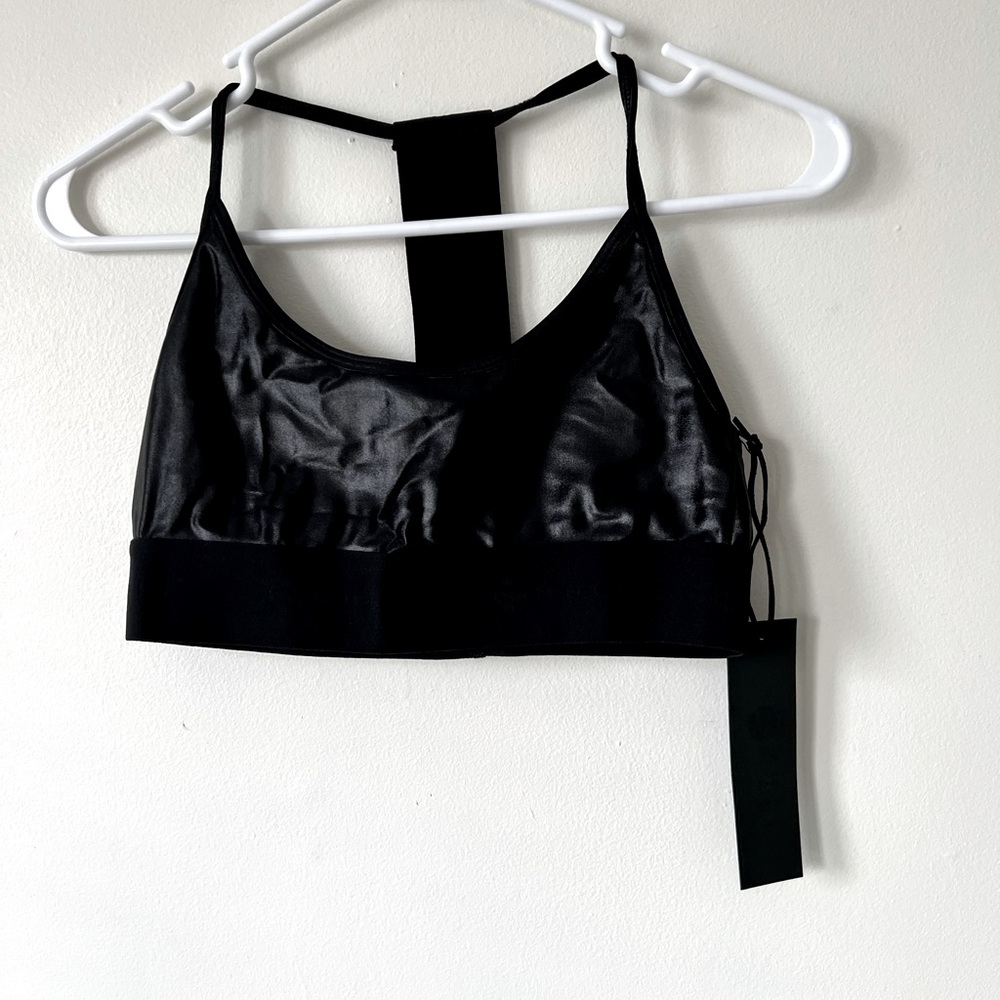 Noli Yoga Liquid Gloss T Back Sports Bra